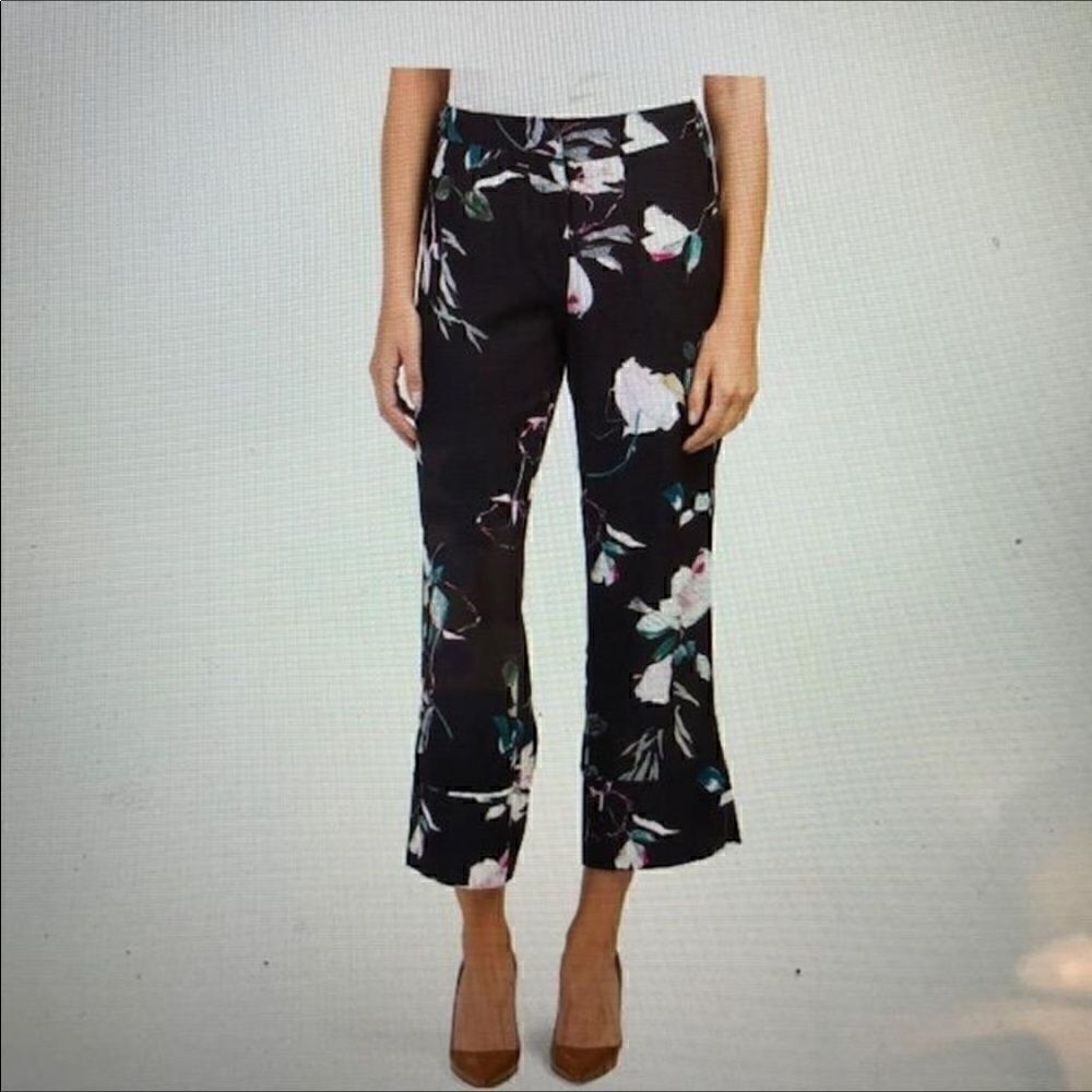 Emma & Olivia floral capris Sz 10